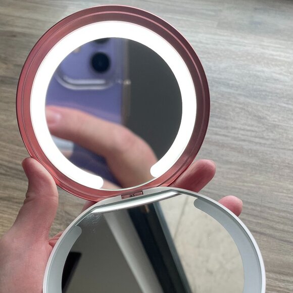 Impressions Coco LED Compact Mirror - Like New - Picture 7 of 12